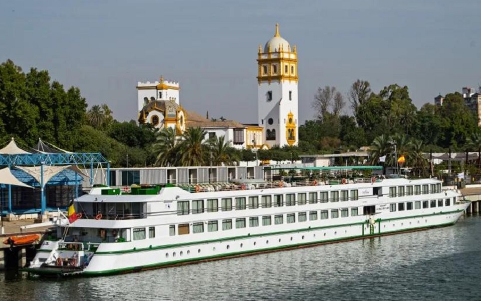 Flussschifffahrt auf der Sonnenseite 